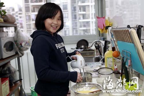 福州11岁小女孩开烘焙微店　自制烘焙产品受好评