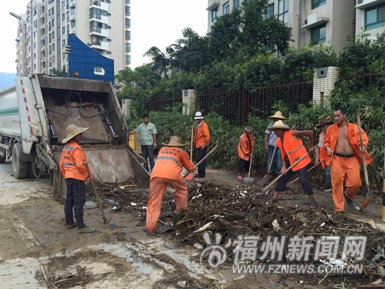 榕主干道基本完成清淤清洗　明日将完成河道清捞