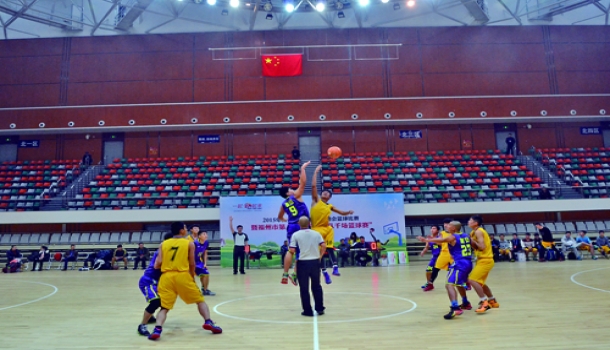“农村百队千场篮球赛”总决赛在青口举行