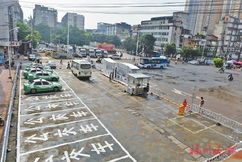 闽侯县城街心广场交通站点启用