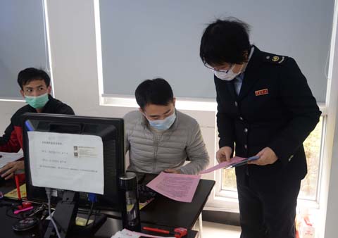 党员攻坚 战“疫”一线见初心