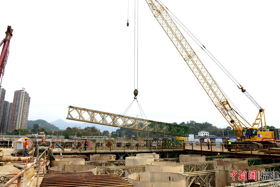 福建闽侯民生工程陆续复工 “抗疫”下全力以赴赶工期