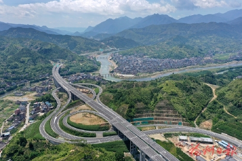 强“基”补短惠民生