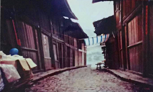 过尽千帆“小香港”  繁华褪去启“新程”