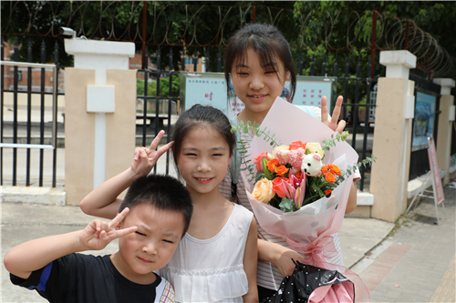 中考落幕 学子扬帆起航