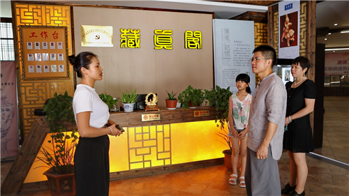 卢克锋：传承保护传统文化 需要我们“鼓与呼”
