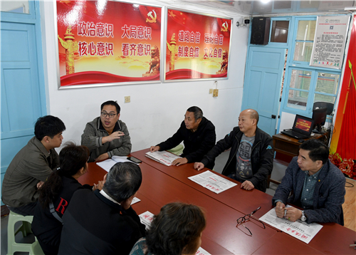 基层来了一群记者宣讲员