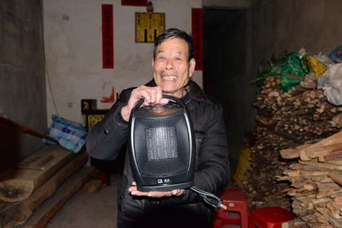部门联动 保障群众温暖过冬
