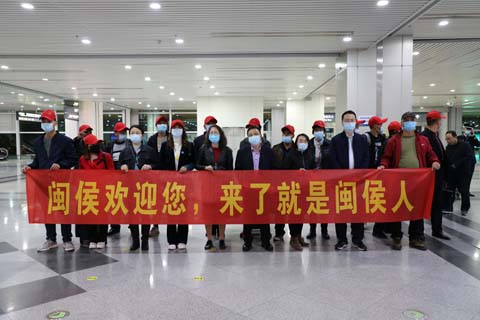 15名隆德籍务工人员来县就业