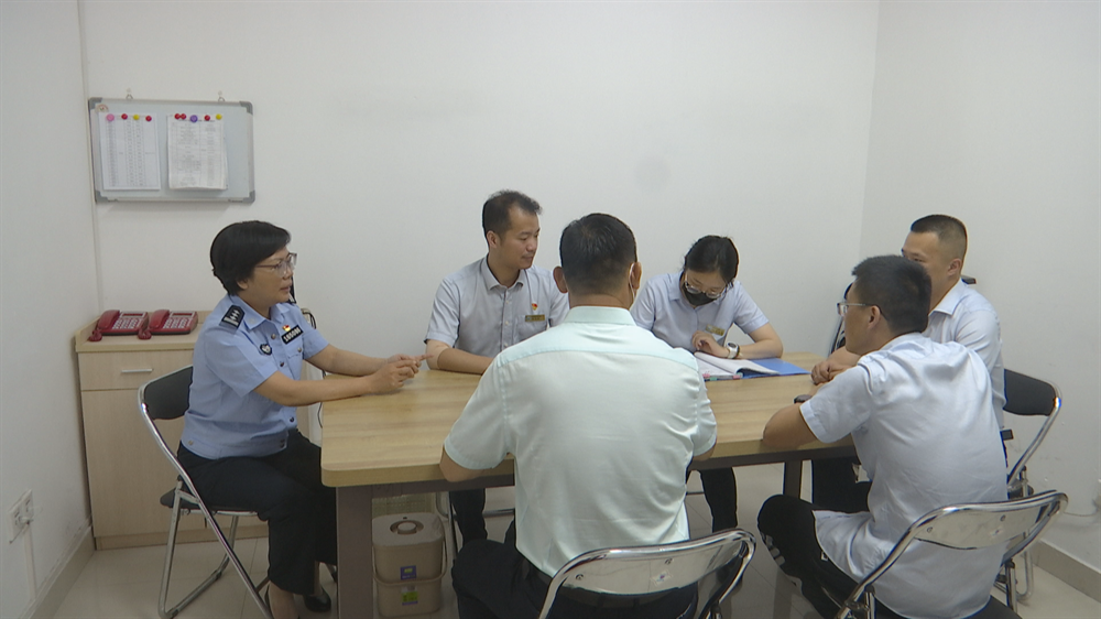 “办不成事”窗口,让群众“办成事” “办不成事”窗口,让群众“办成事”