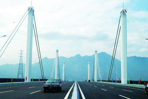 （6）2007年元旦，浦上大桥试通车。.jpg