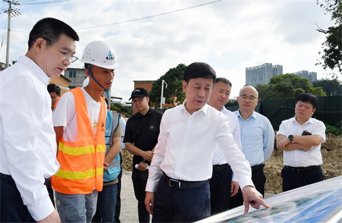 县委书记、县长调研全县交通路网重点项目
