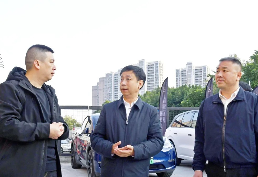 县委书记、县长现场推进城市品质提升工作