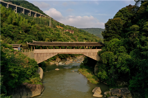 探访古驿道 邂逅清代古桥