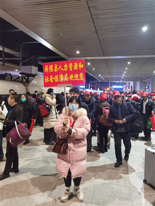 “包列+包车”，闽侯接他们上岗